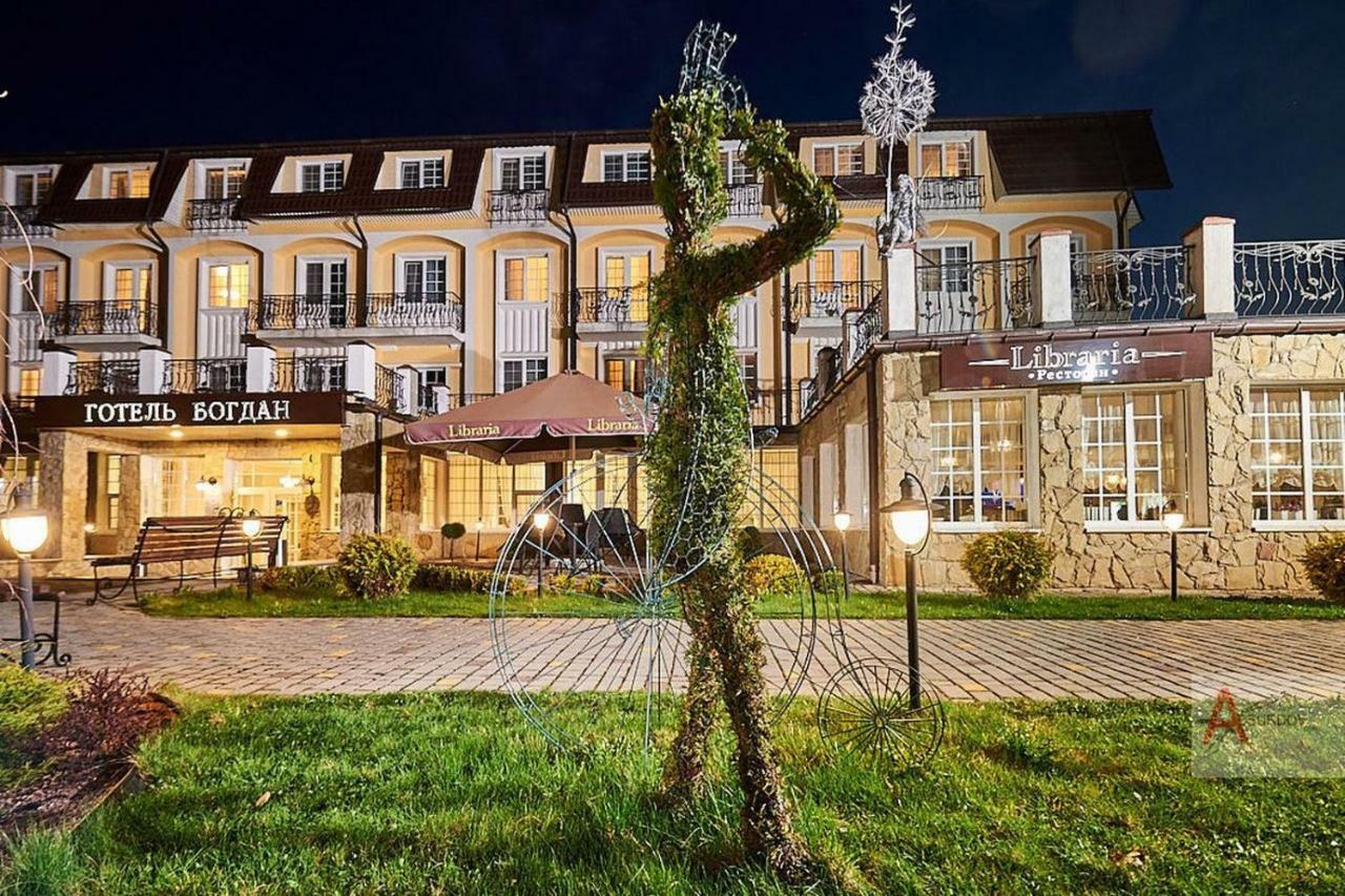 Hotel Bogdan Morsjyn Eksteriør bilde